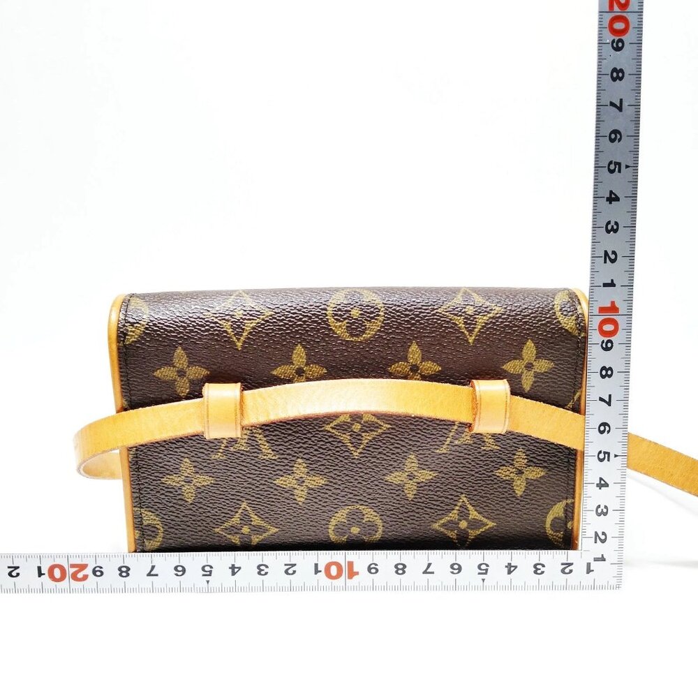 Authentic Louis Vuitton Pochette Florentine Monogram Waist Bag mn434-030326 - Picture 2 of 15